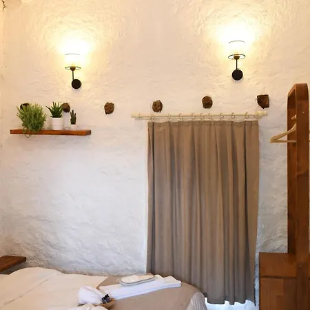 Mahzen (adults Only)