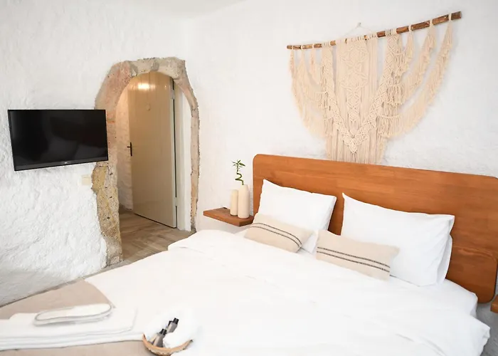 Mahzen (adults Only) 2*