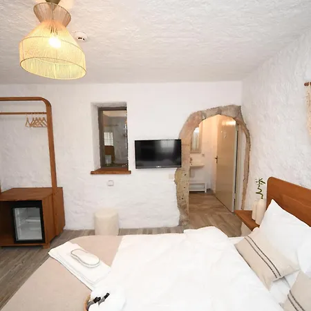 酒店 Mahzen (adults Only) 2*