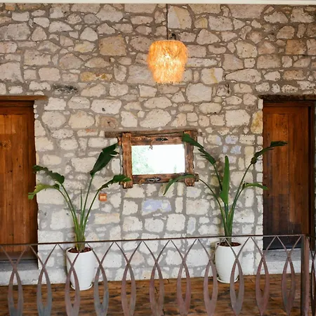 酒店 Mahzen (adults Only) 2*