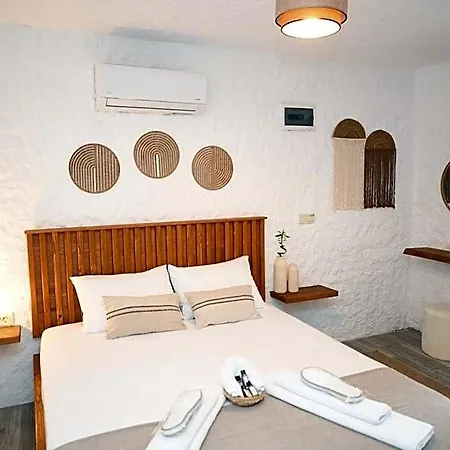 Mahzen (adults Only) 2* Alaçatı