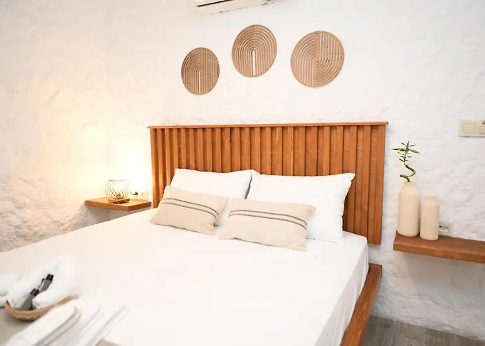 Отель Mahzen (adults Only)