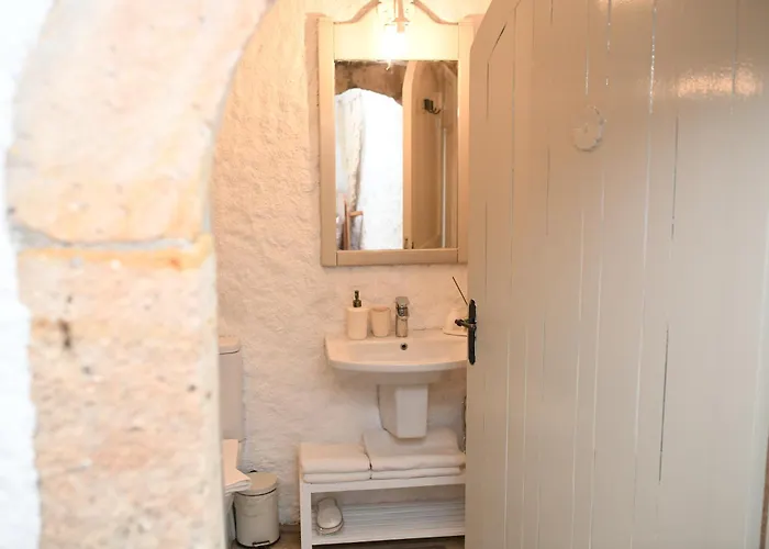 Отель Mahzen (adults Only) 2*